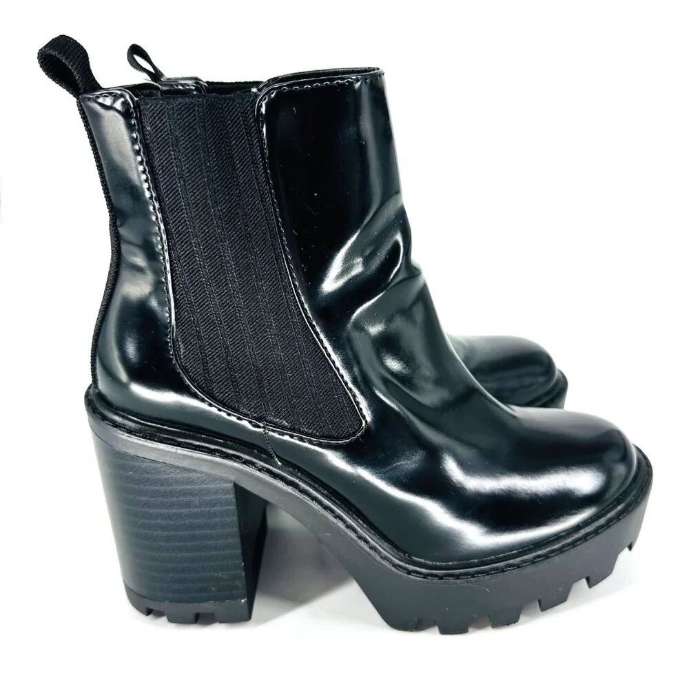 Zara Womens Black Glossy Leather Chunky Heel Chelsea Ankle Boots Size 36 EU - Picture 2 of 11